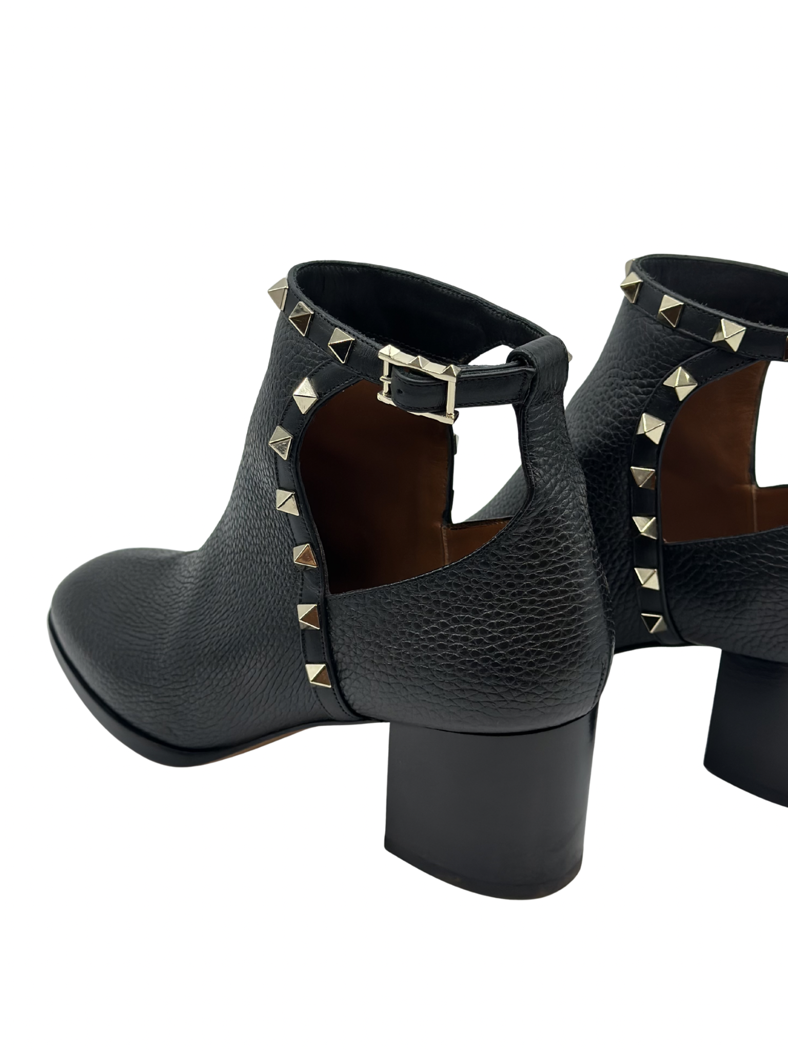 Botines Valentino Garavani Rockstud Cut Out (37.5)