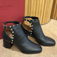 Botines Valentino Garavani Rockstud Cut Out (37.5)