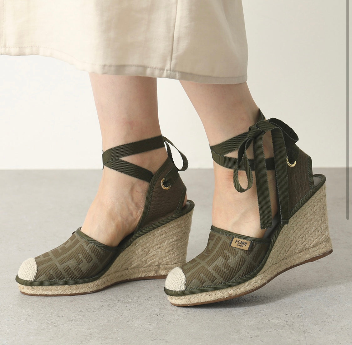 Fendi discount espadrilles wedge