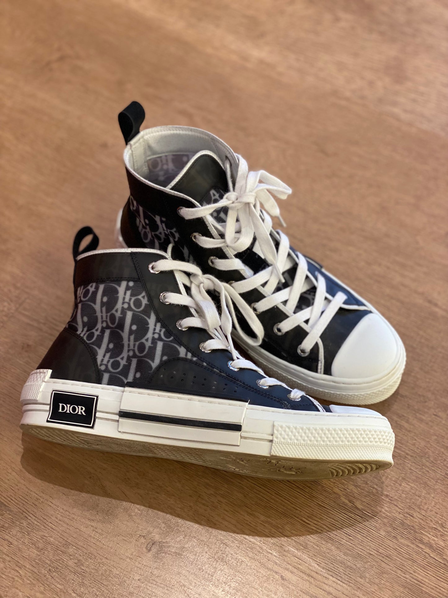 Champion Dior B23 High Top (40 Masc)