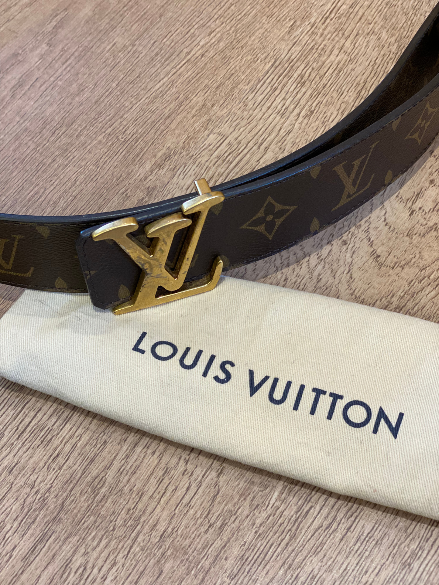 Cinto Louis Vuitton Reversible