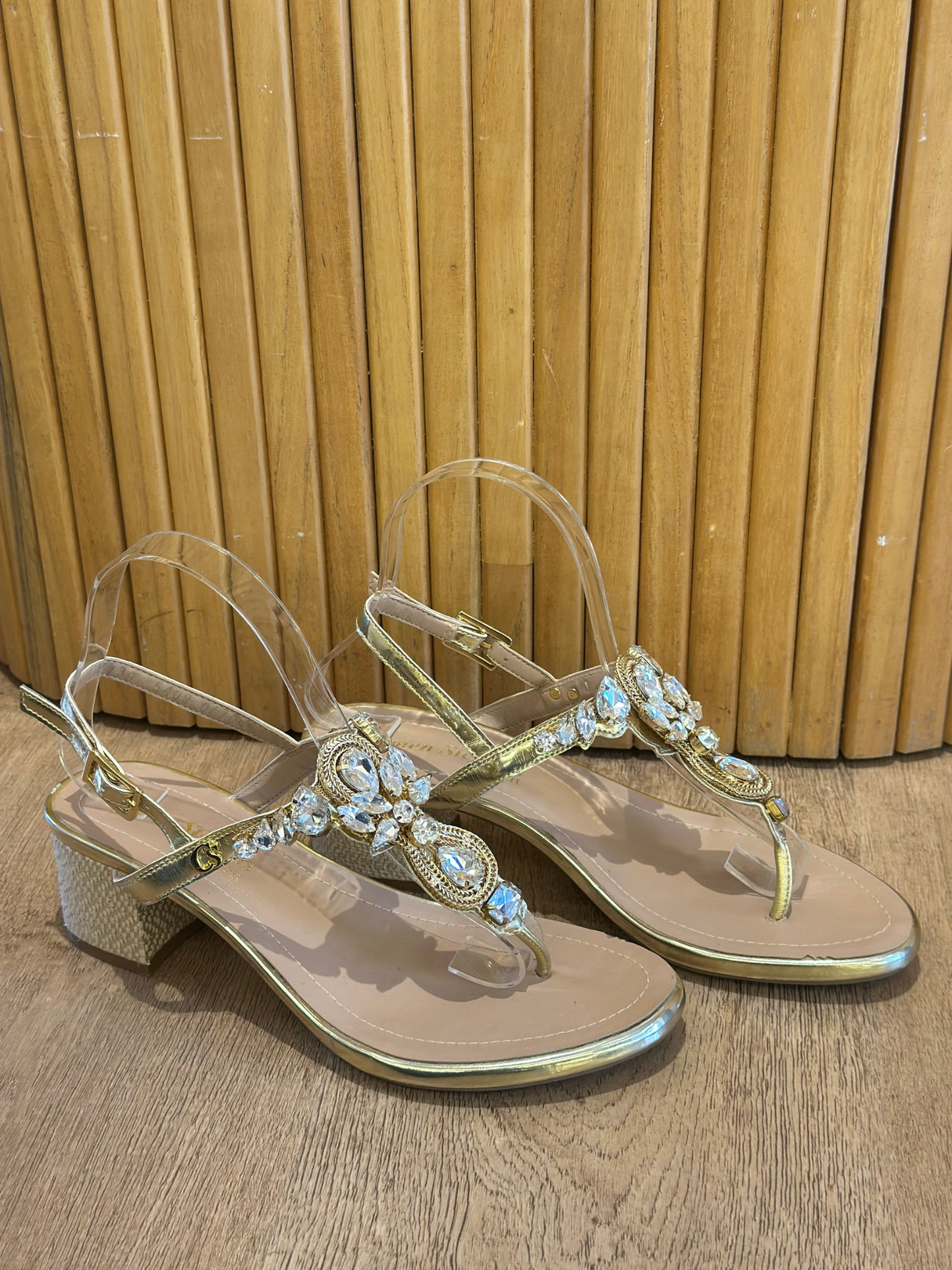 Sandalias Doradas Carmen Steffens (37)