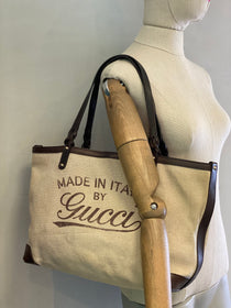 Cartera Gucci Craft Logo Tote Beige