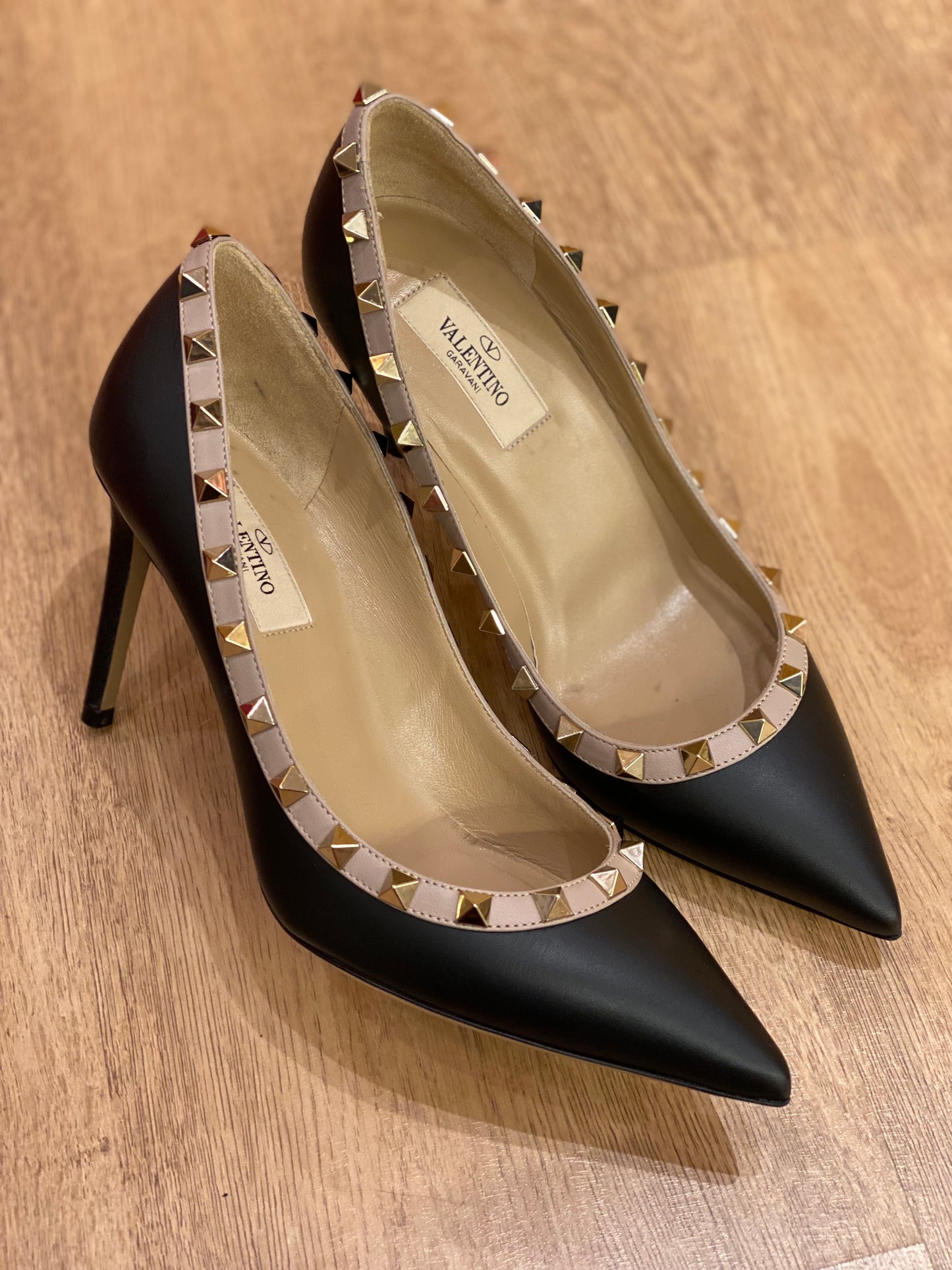 Pumps Valentino Garavani Rockstud Nero (37)