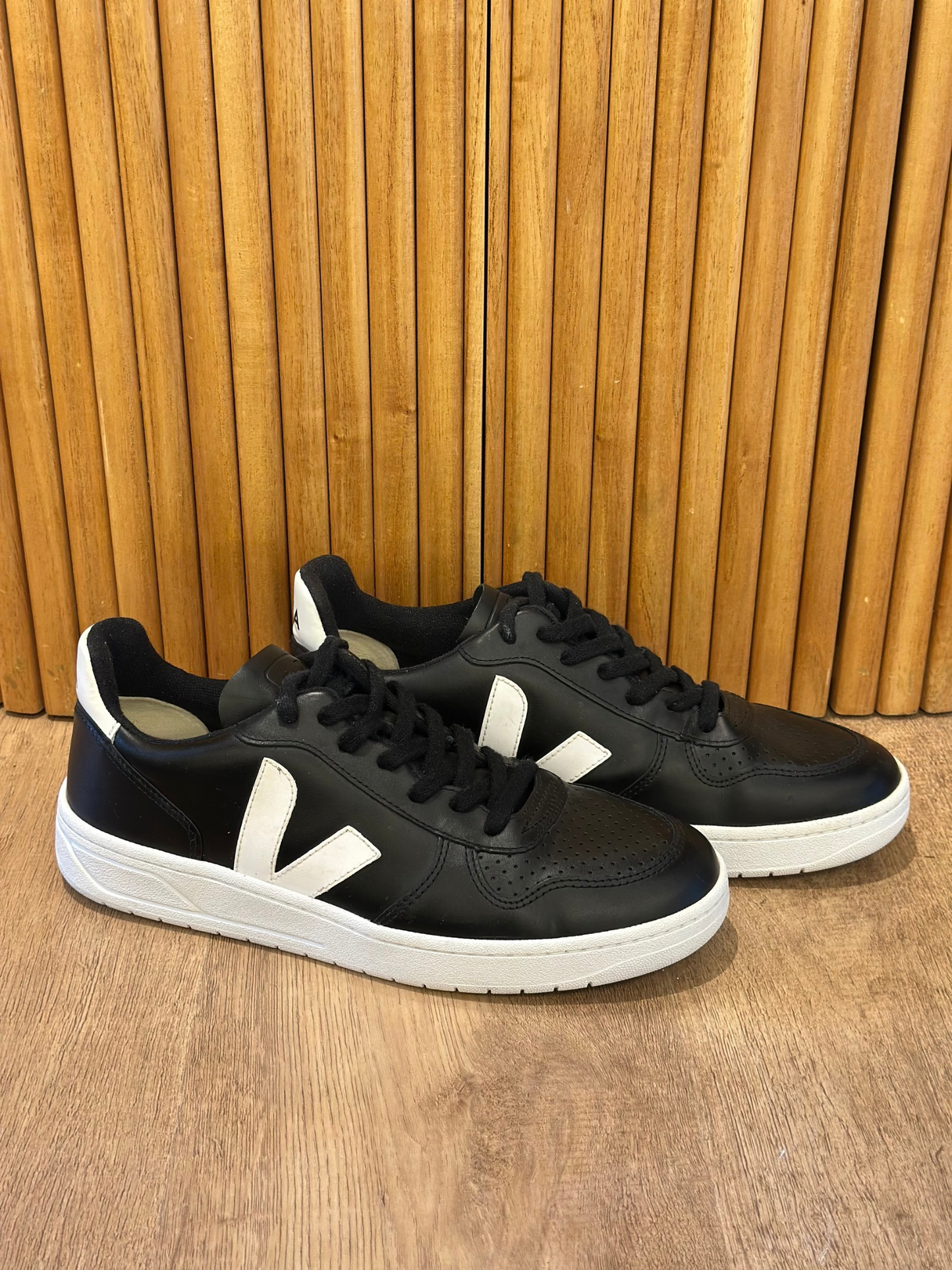 Champion Negro Veja V-10 (42 MASC)
