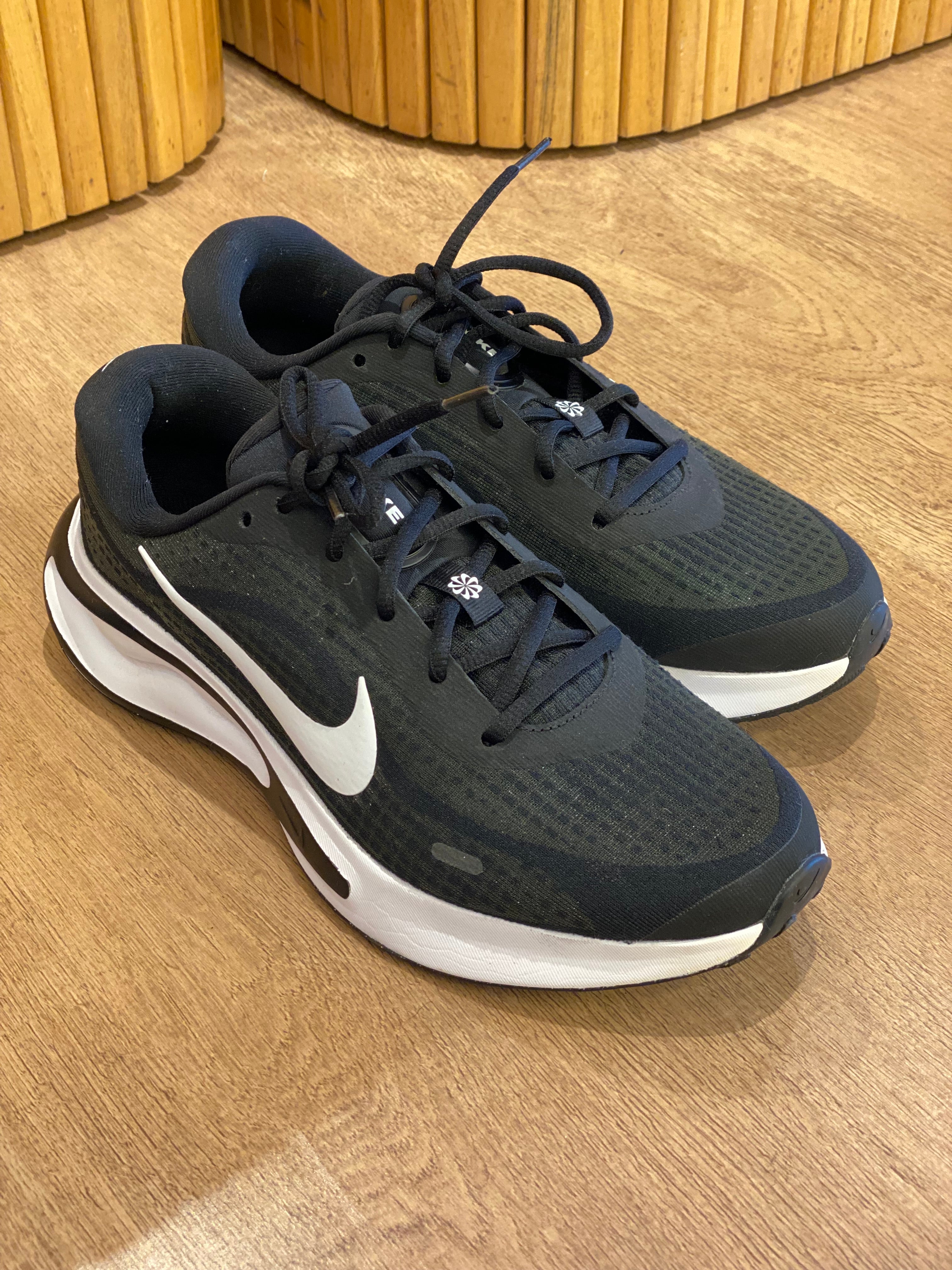 Champion Nike Journey Run (9 US)