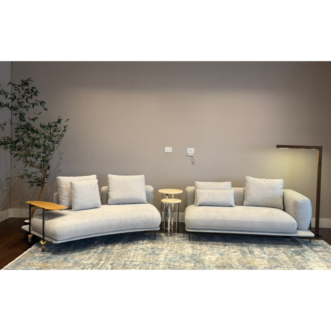 Sofa curvo Arrivee 3.8 m con mesita de apoyo