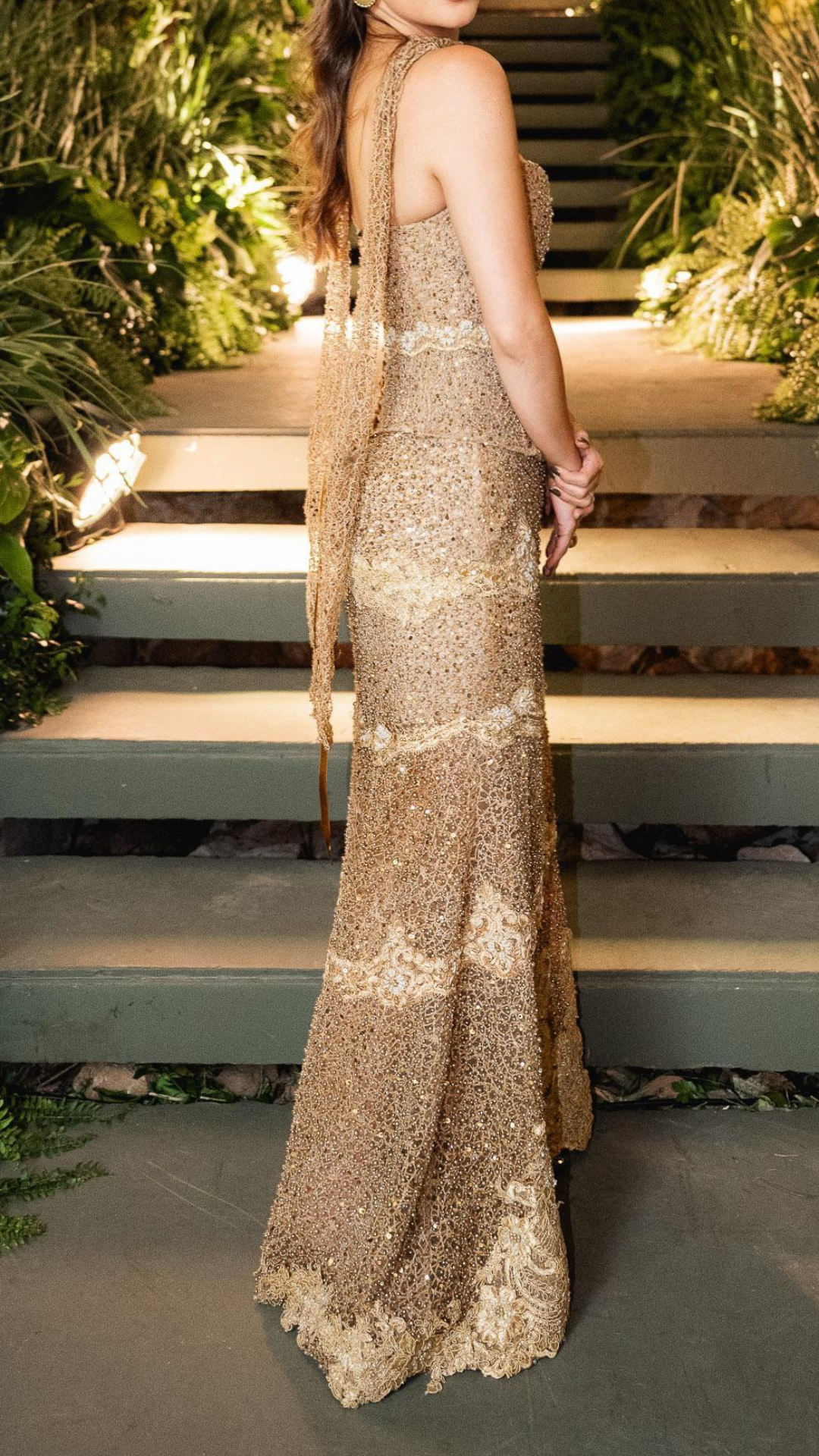 Vestido Dorado con Apliques Hobo Atelier (Talle P)