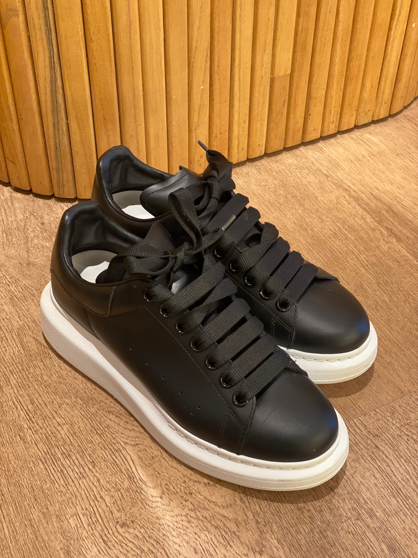 Champion Alexander McQueen Oversized (38.5)