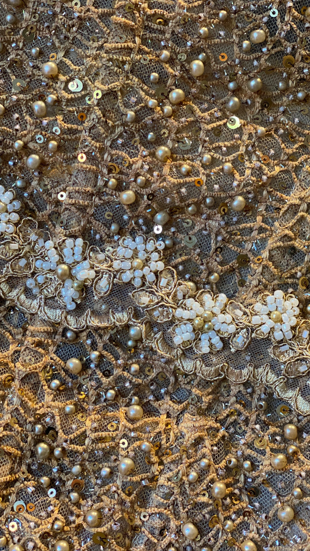 Vestido Dorado con Apliques Hobo Atelier (Talle P)