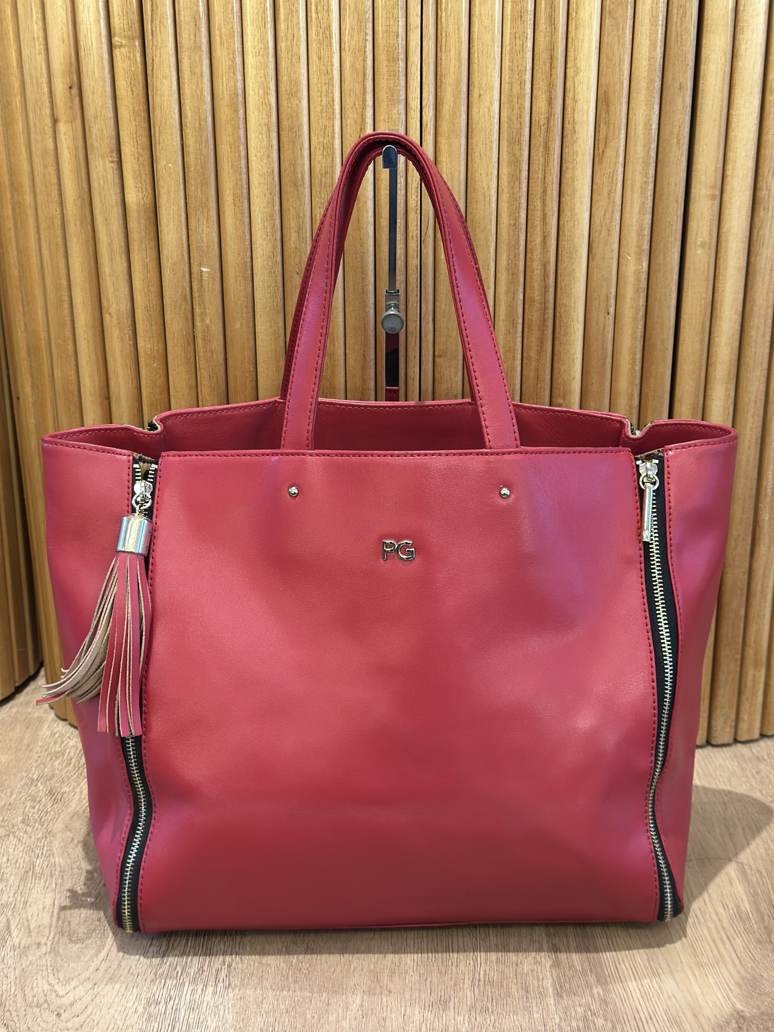 Cartera Roja Purificación García Tote Bag