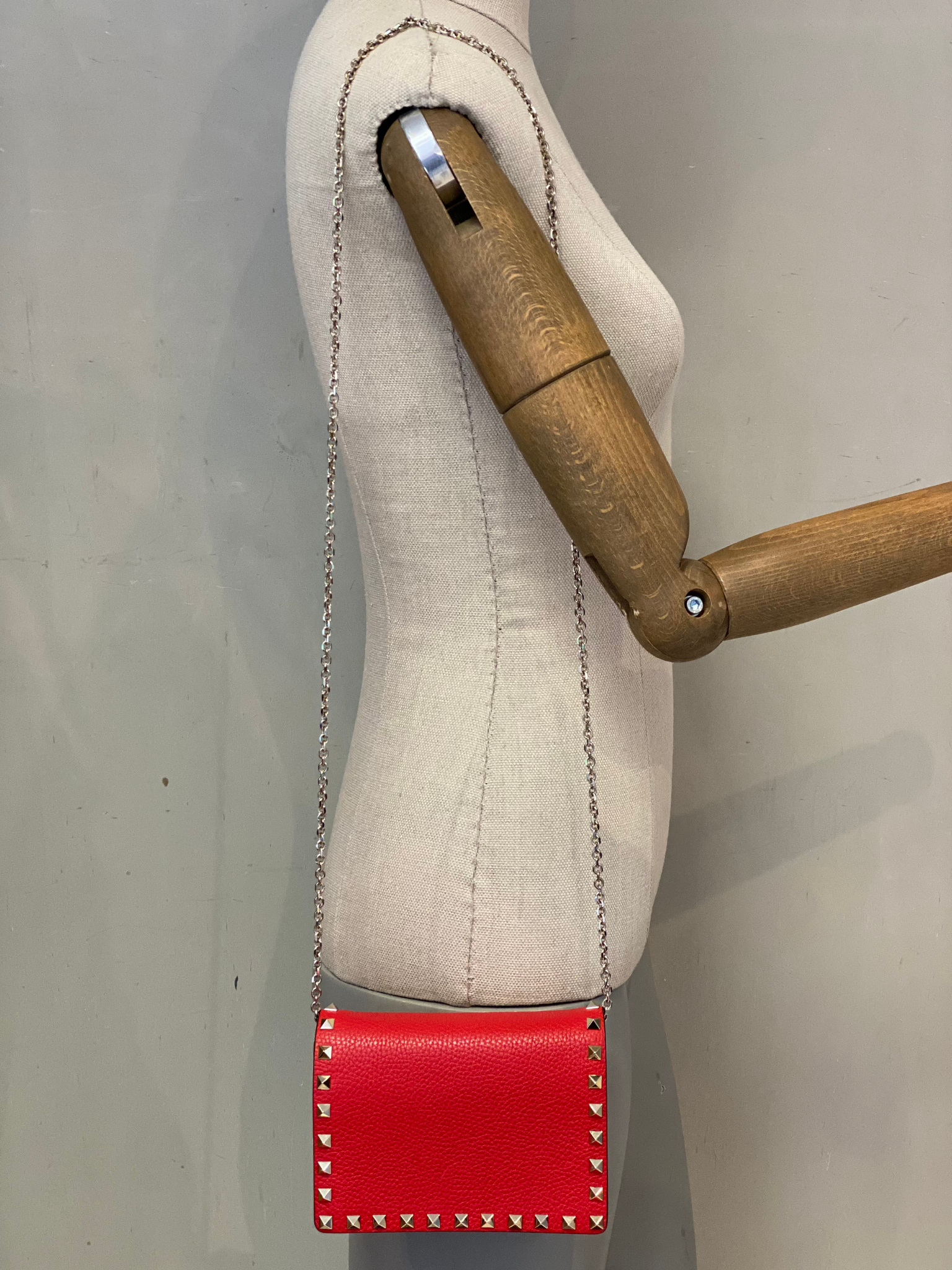 Bandolera Roja Valentino Garavani Rockstud