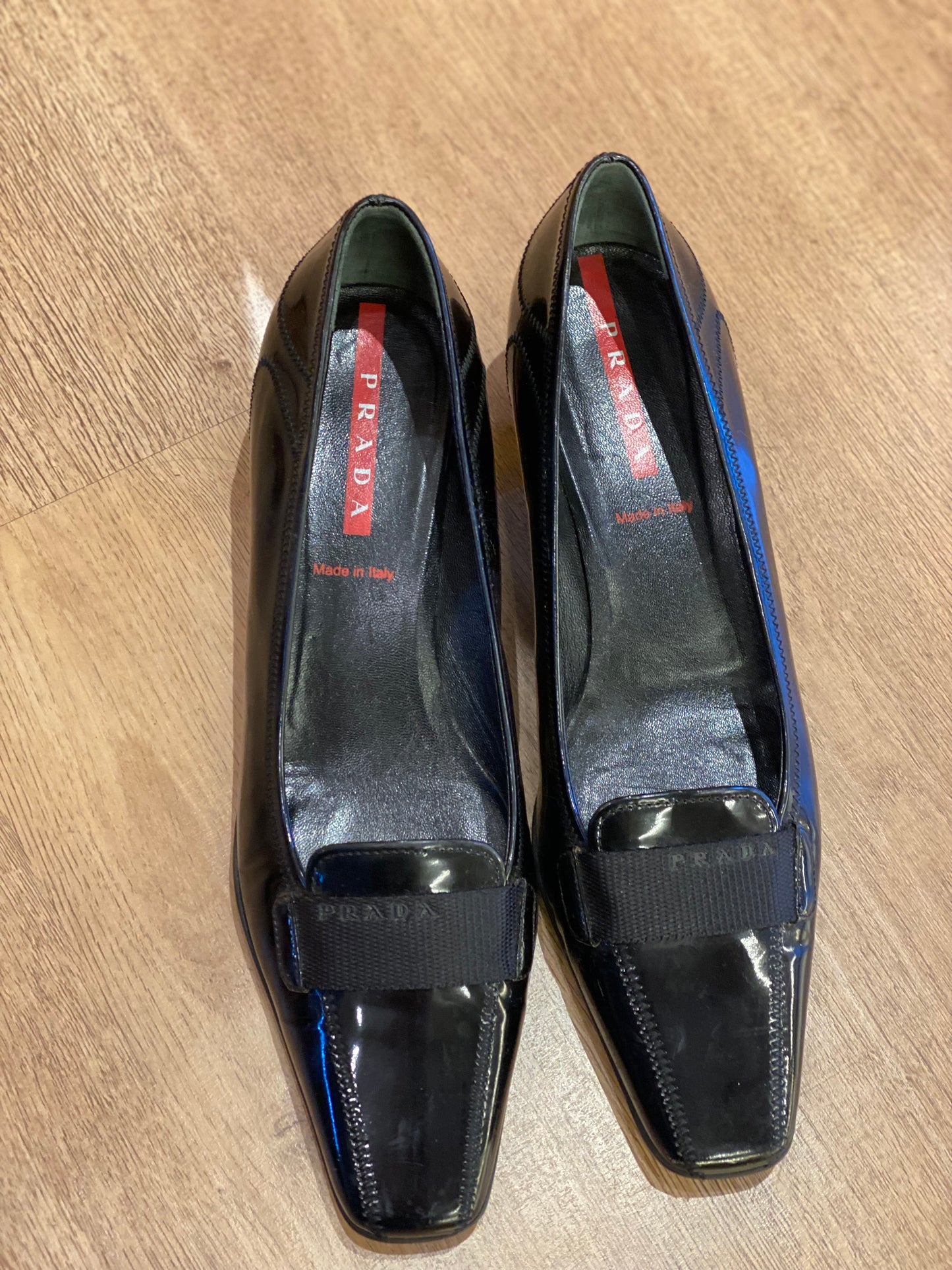 Zapato Prada Loafer Low Heel (EU40.5)