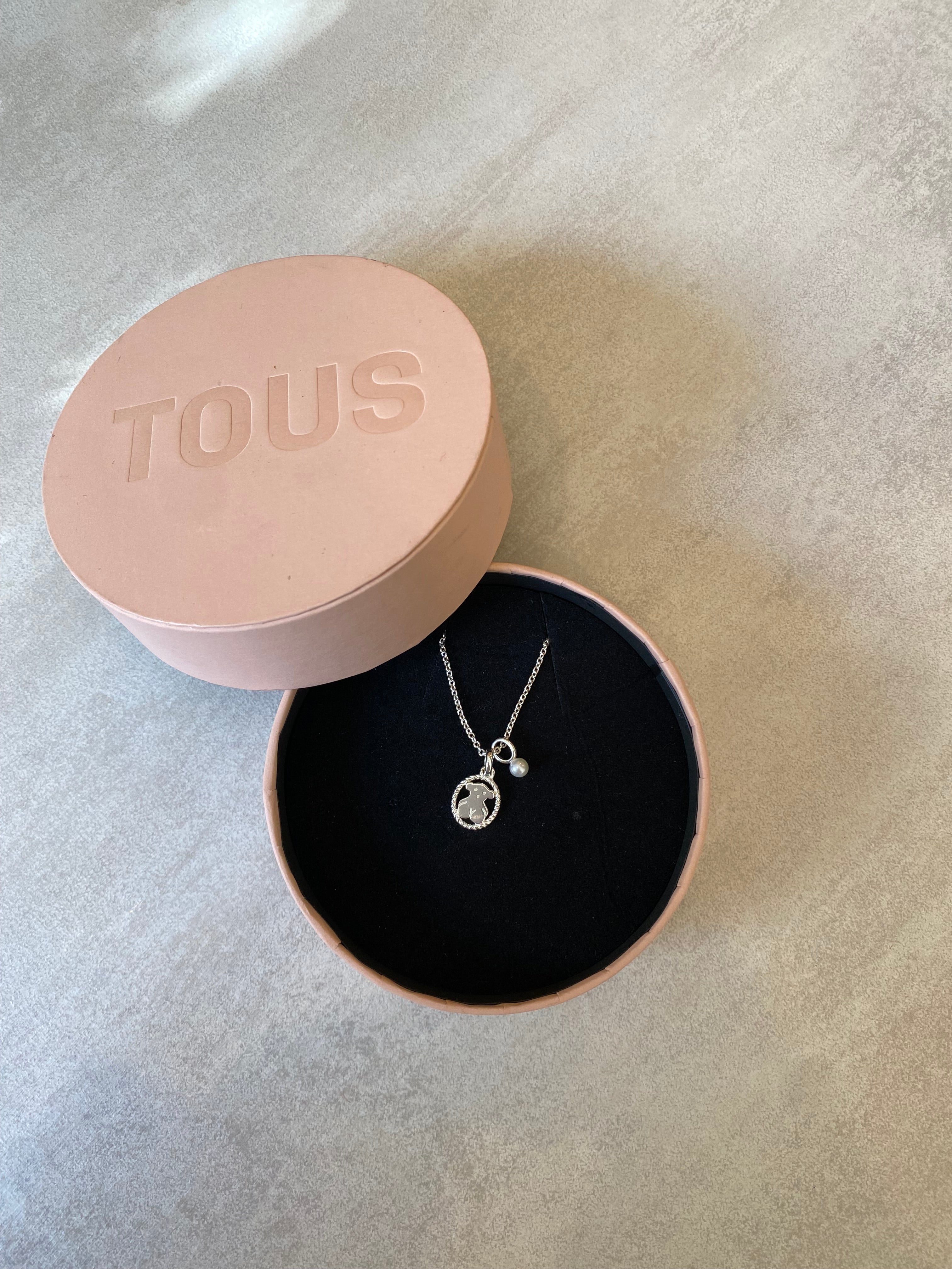 ⁠Collar Tous Camee de Plata