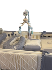 Cuna de Cuna Bella con Chichonera y Colchón