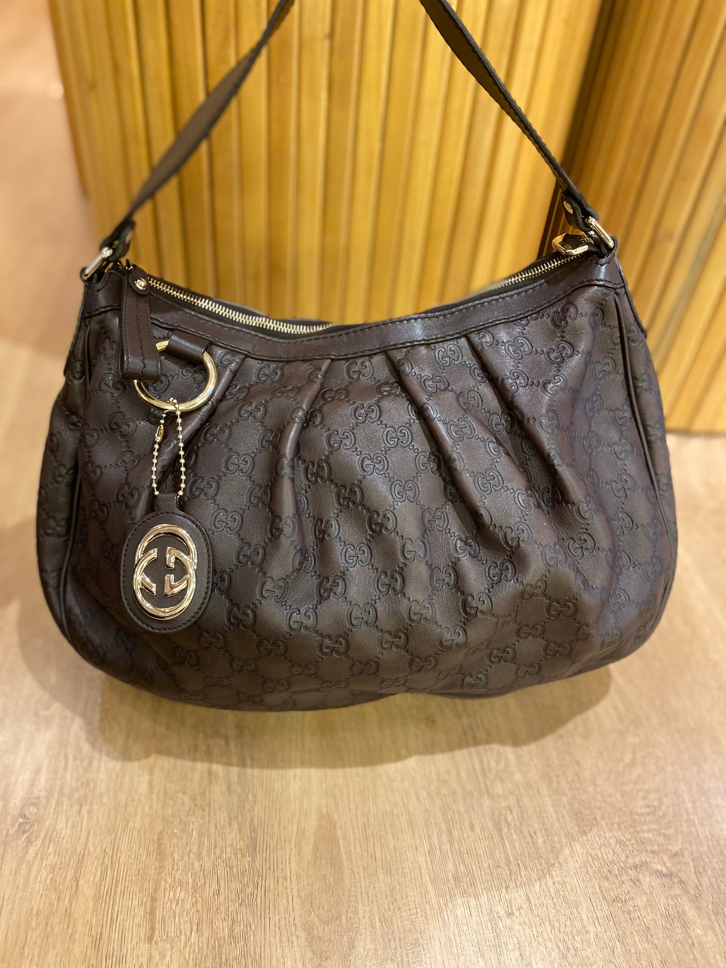 Cartera Gucci Guccissima Sukey