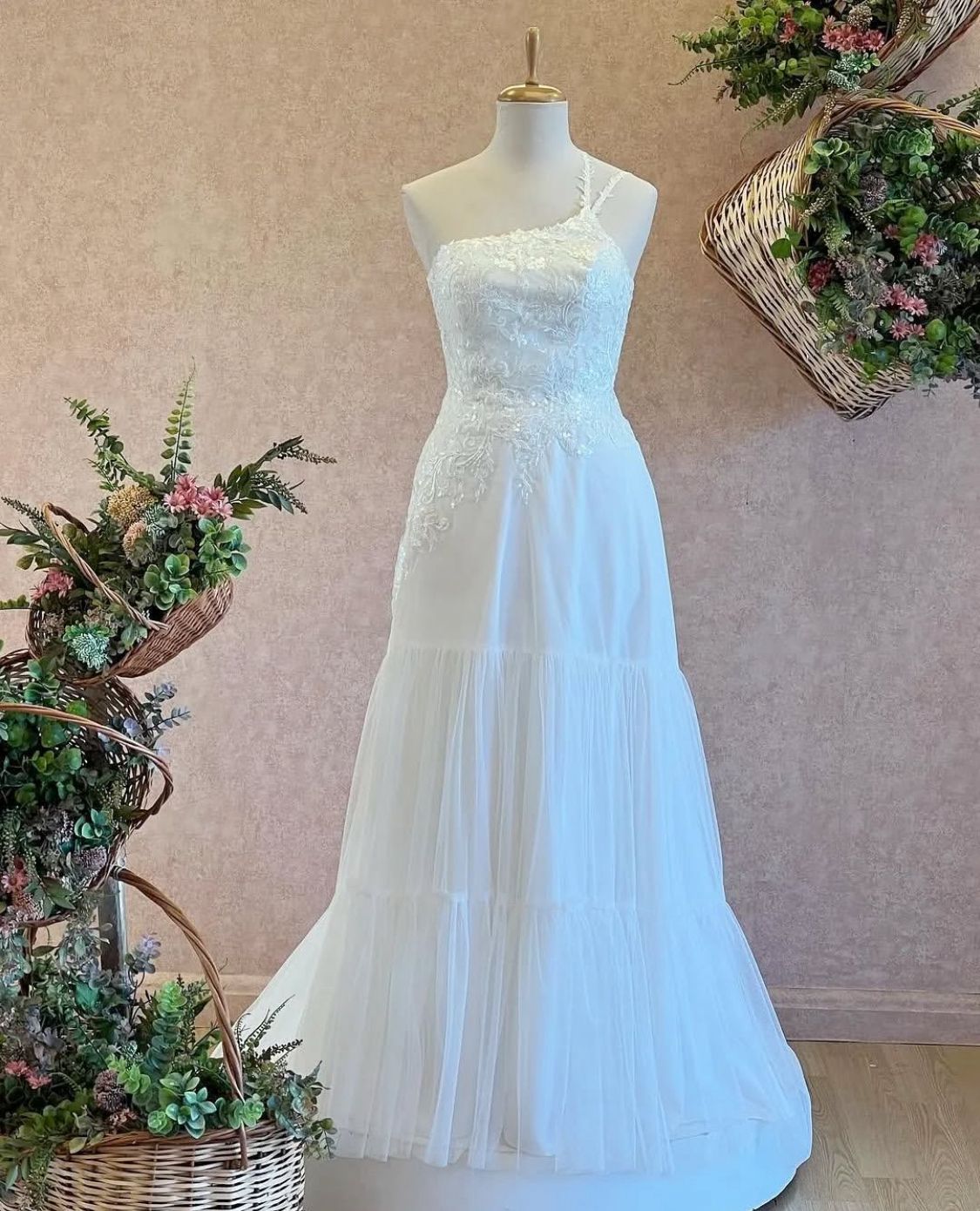 Vestido de novia Ocre Bridal (Talle M)