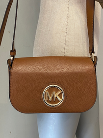 Cartera Marrón de Cuero Michael Kors Samira