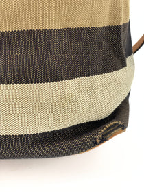 Cartera Burberry Ashby Hobo Bag