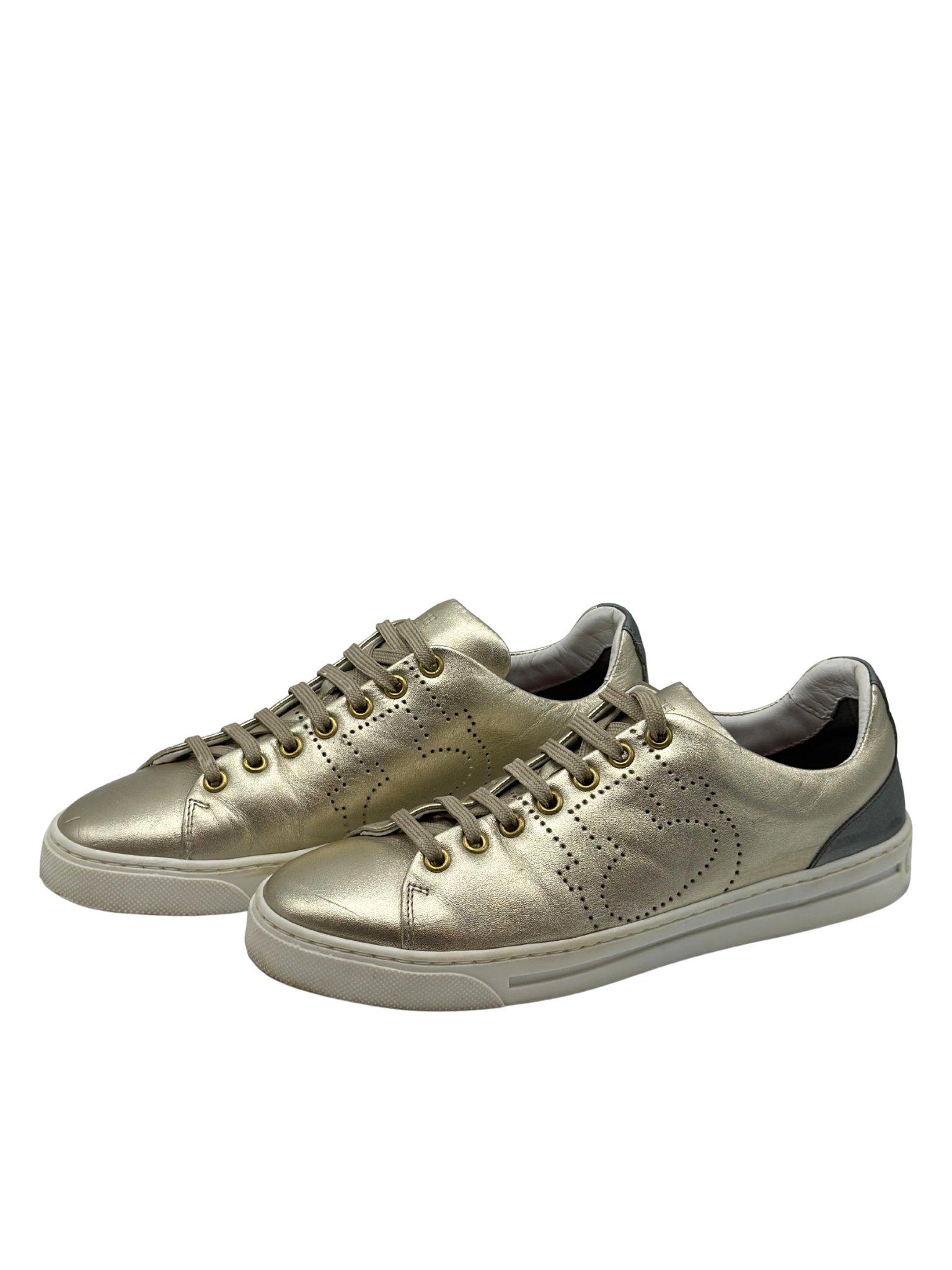 Champion Dorado Carolina Herrera (39)