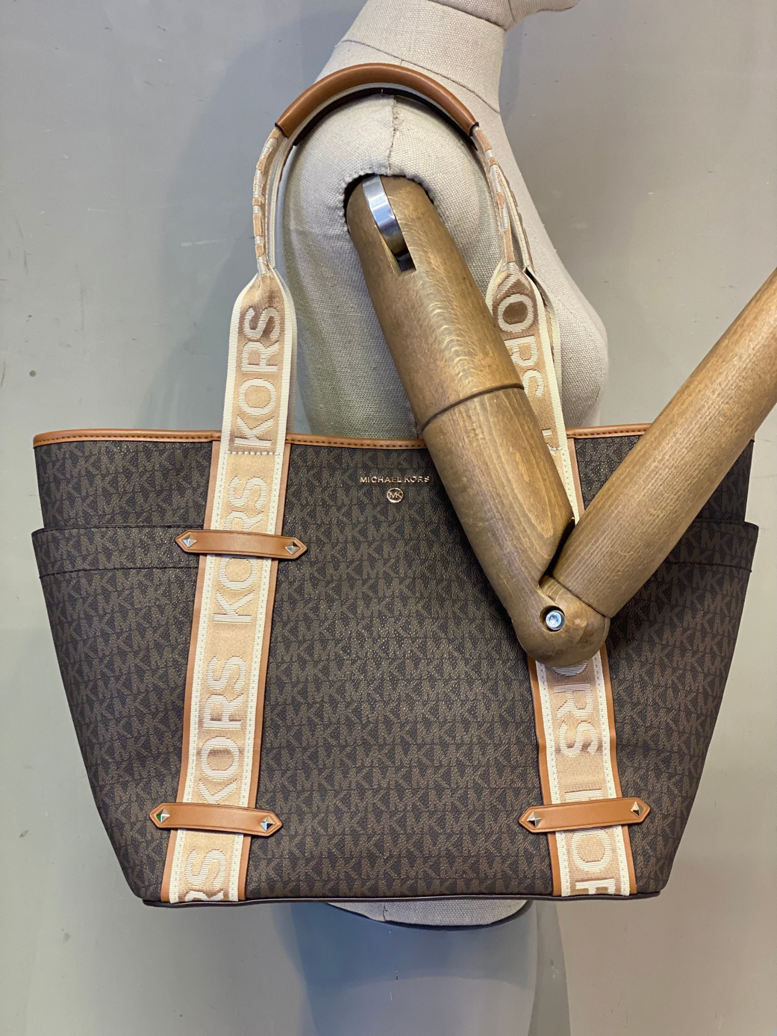 Cartera Michael Kors Maeve Tote Bag