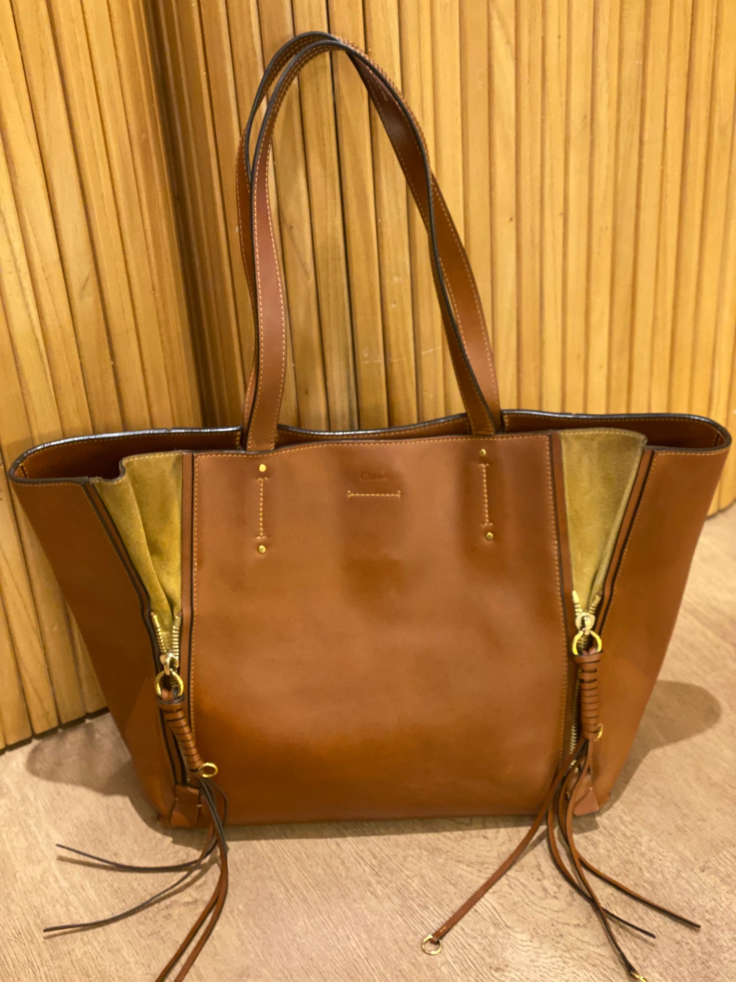 Cartera Chloe Milo Leather Tote Bag