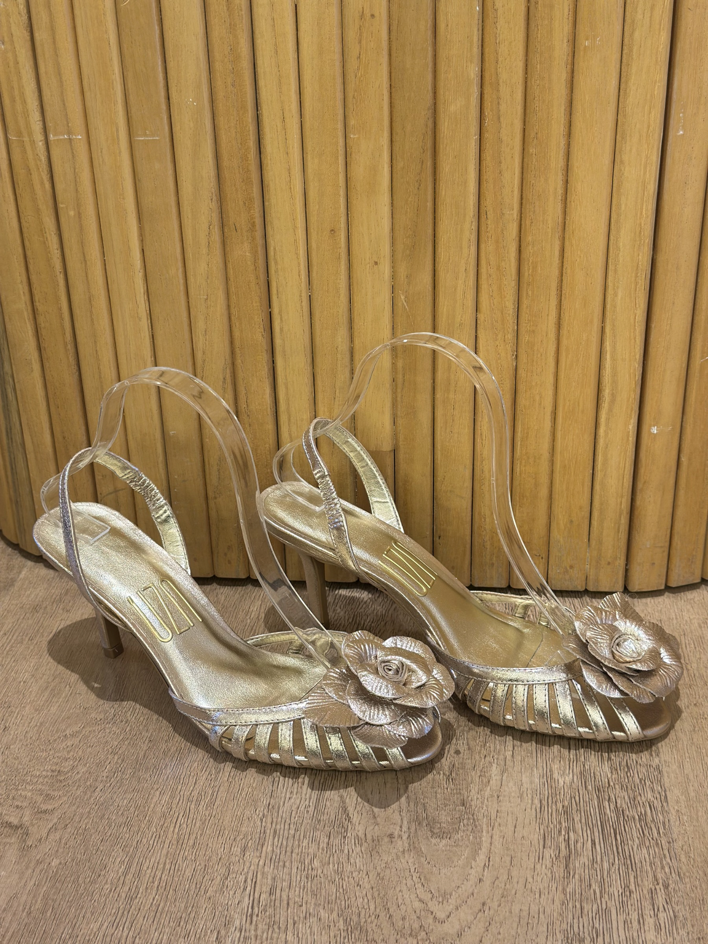Sandalias Doradas UZA (36)