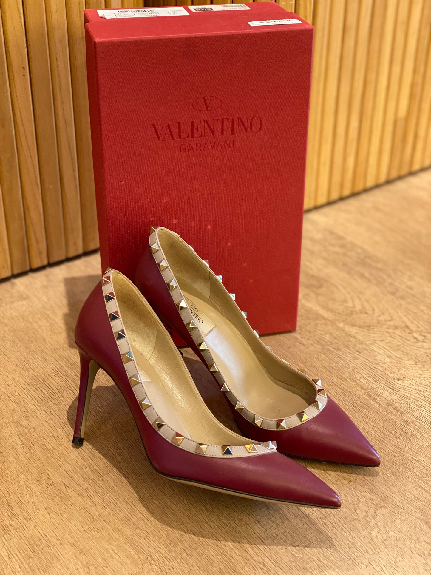 Pump Valentino Garavani Bicolor (Eu 39.5)