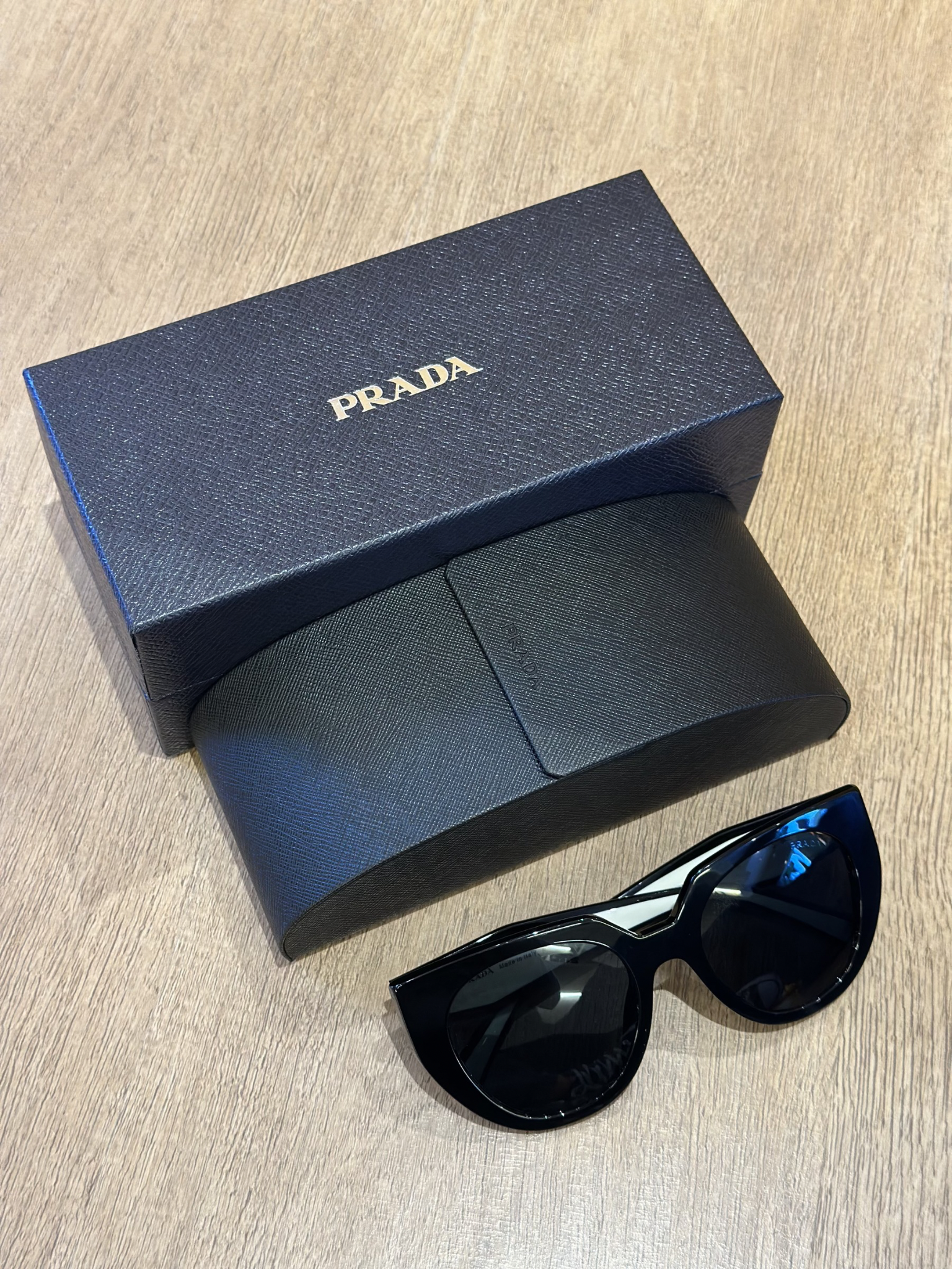 Lente de Sol Prada SPR 14W