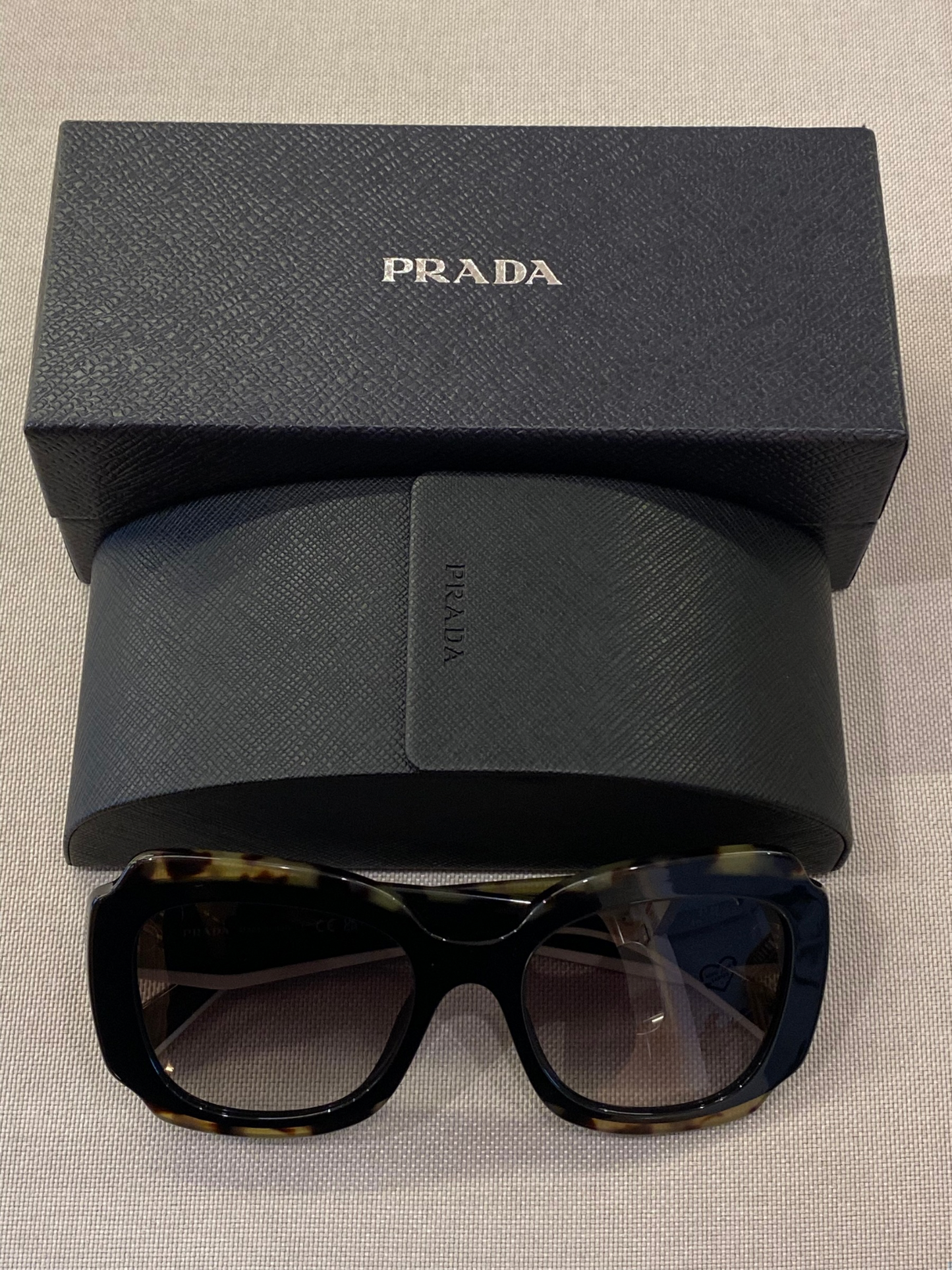 Lente de Sol Prada SPR16Y