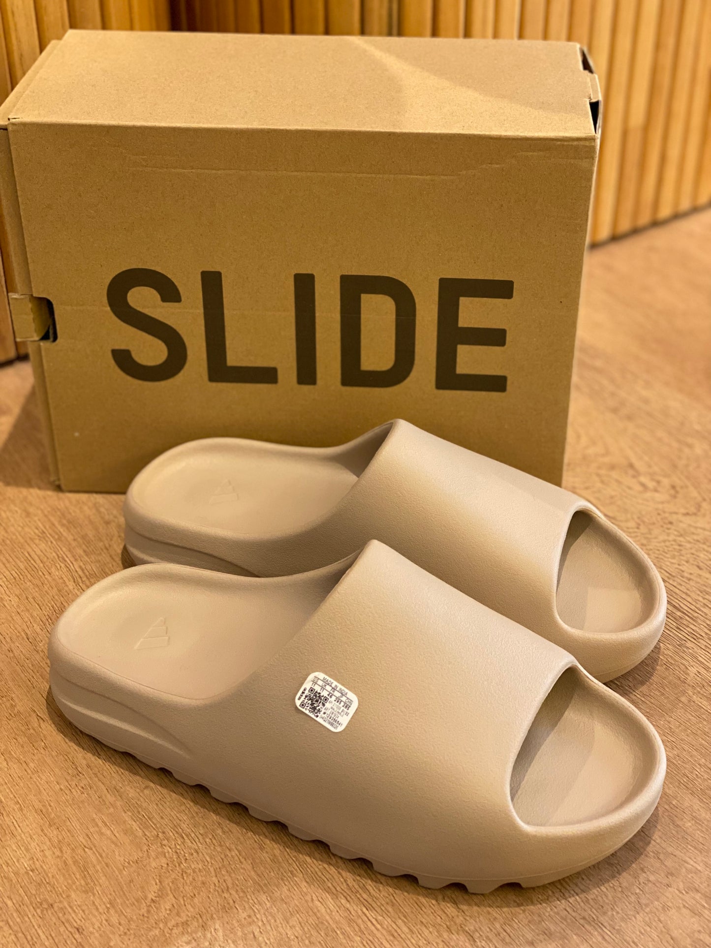 Slide Yeezy by Adidas Nuevo (Us 11 Masc)