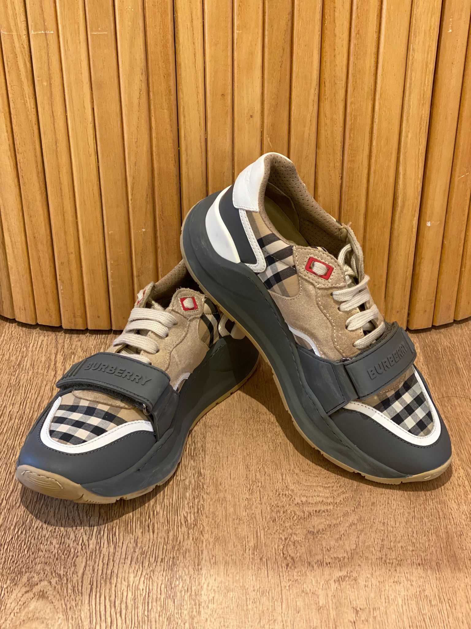 Champion Burberry Ramsey Vintage (38)