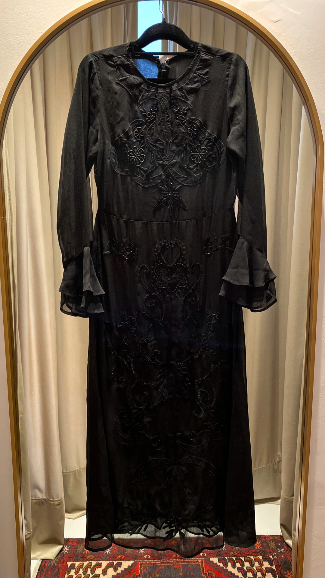 Vestido Negro Transparente Never Fully Dressed (Talle S)