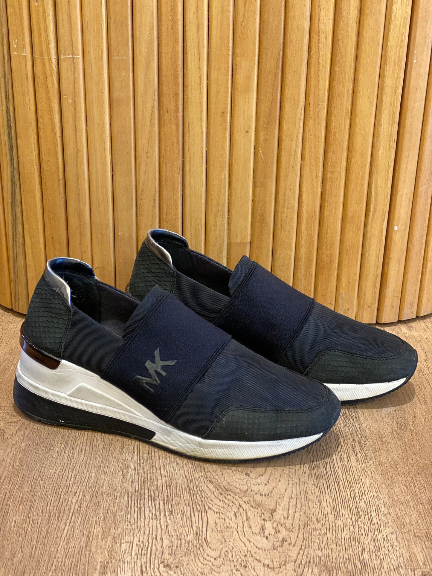 Champion Negro Michael Kors Felix (39)