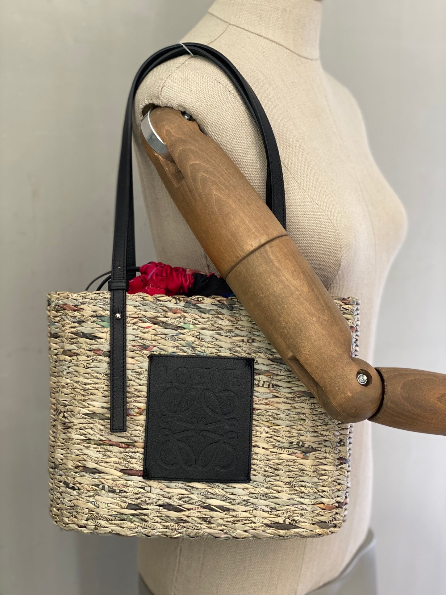 Cartera Loewe Newspaper Square Basket Bag + Organizador