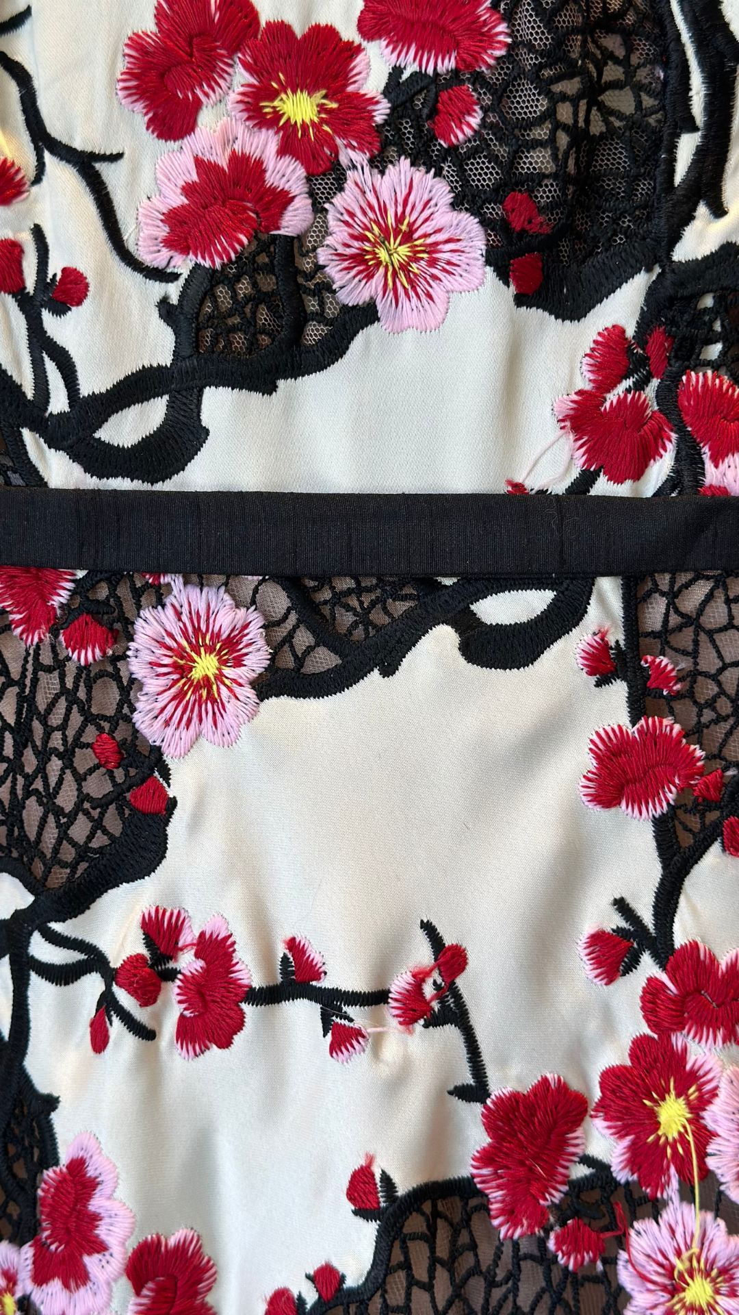 Vestido Largo con Flores Bordadas Javier Saiach (S)