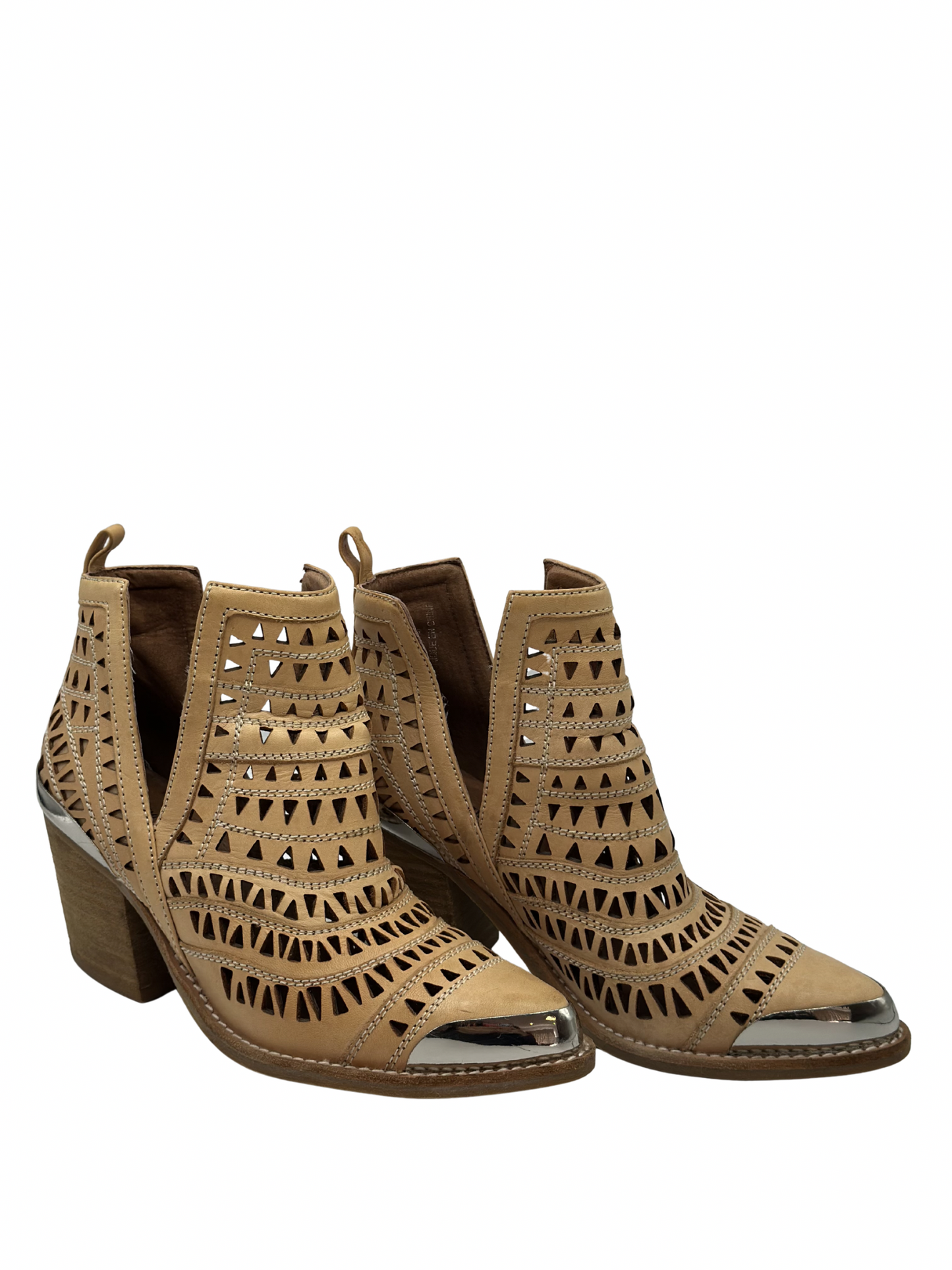 Botas Tono Beige Jeffrey Campbell (36)