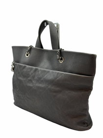Cartera Chanel Timeless CC Charm Tote Bag