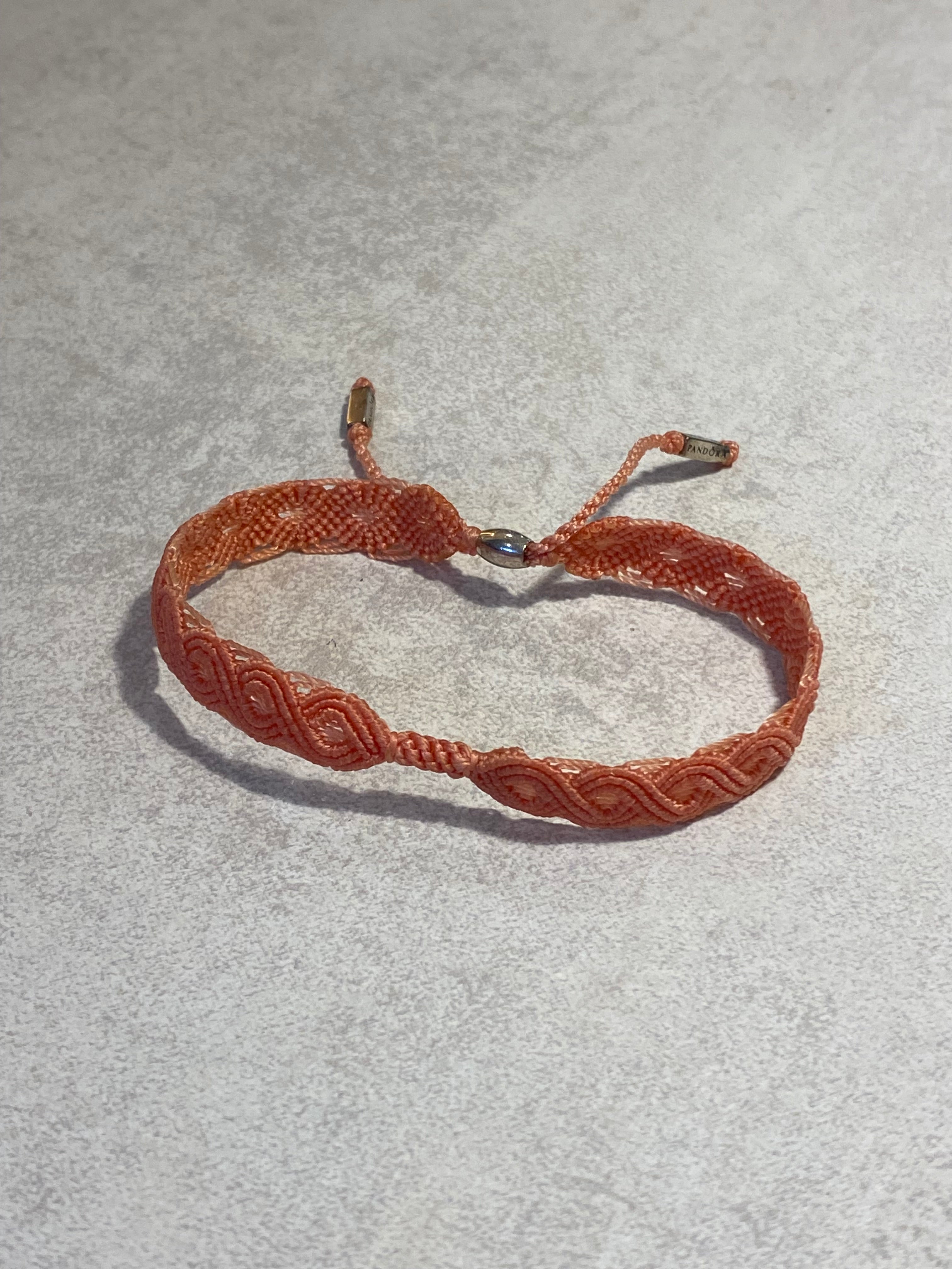 Pulsera Pandora de Macrame Salmon