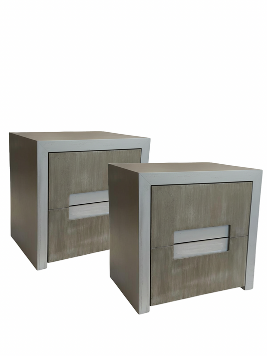 Set de 2 Mesitas de Luz de Madera