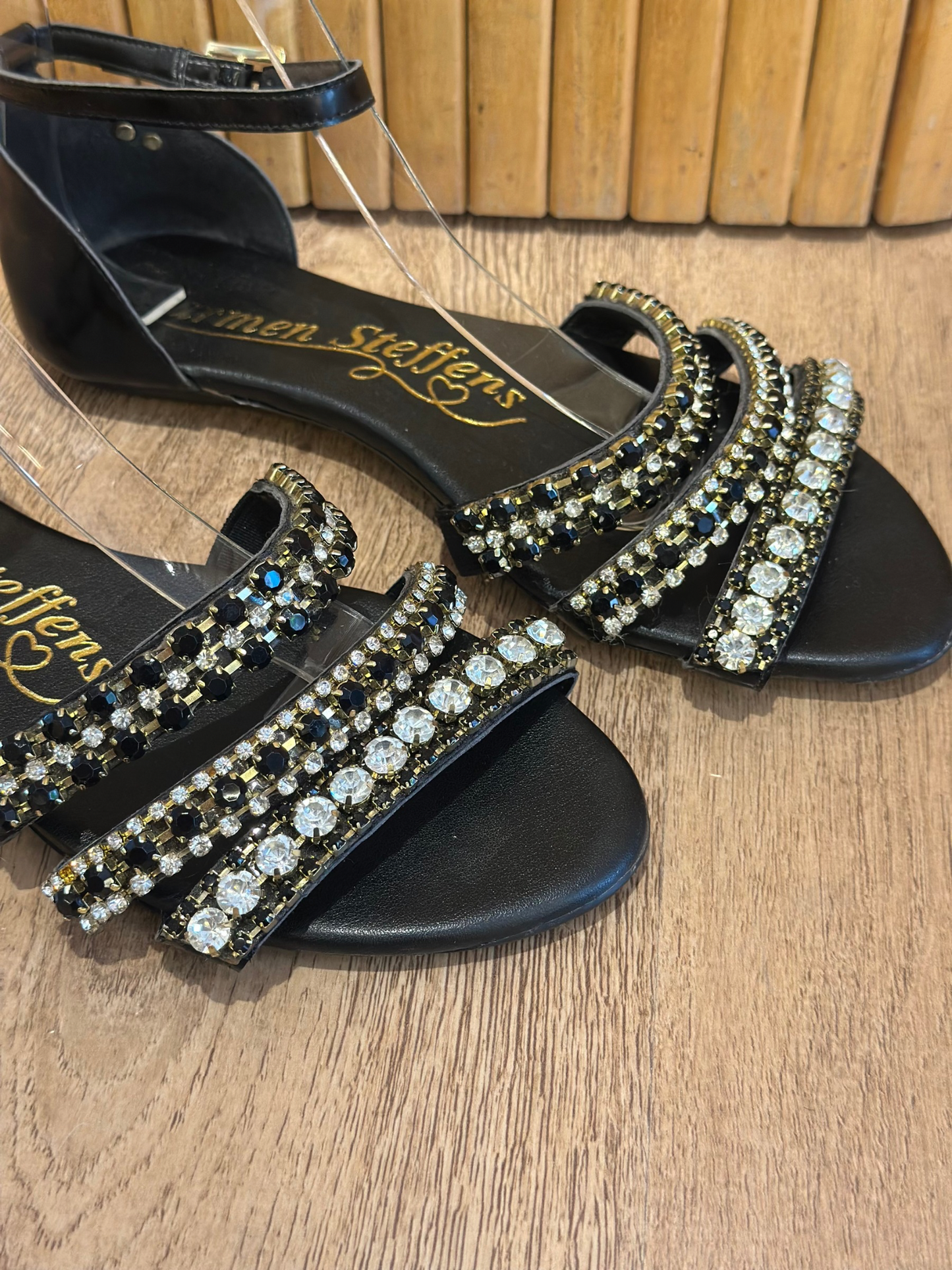 Sandalias Negras con Apliques Carmen Steffens (38)
