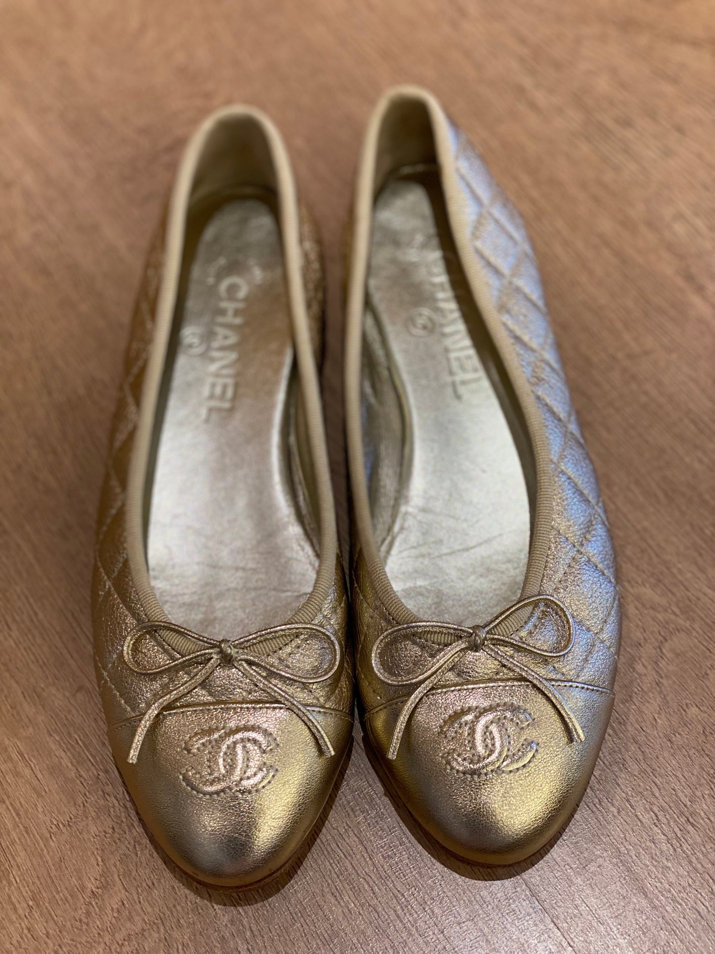 Chatita Bailarina Chanel Dorada (38)