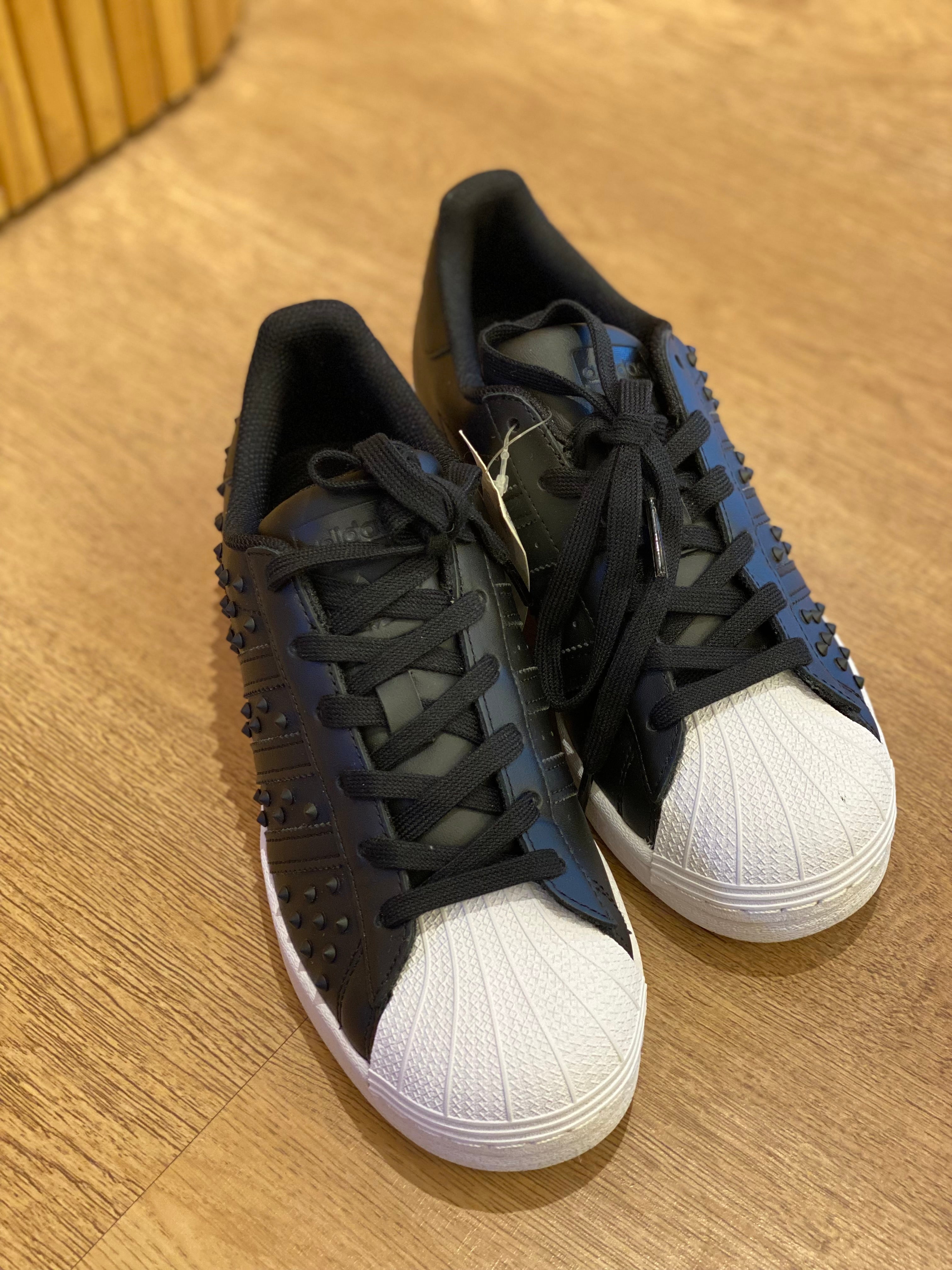 Champion Adidas Superstar W Black NUEVO (US 7)