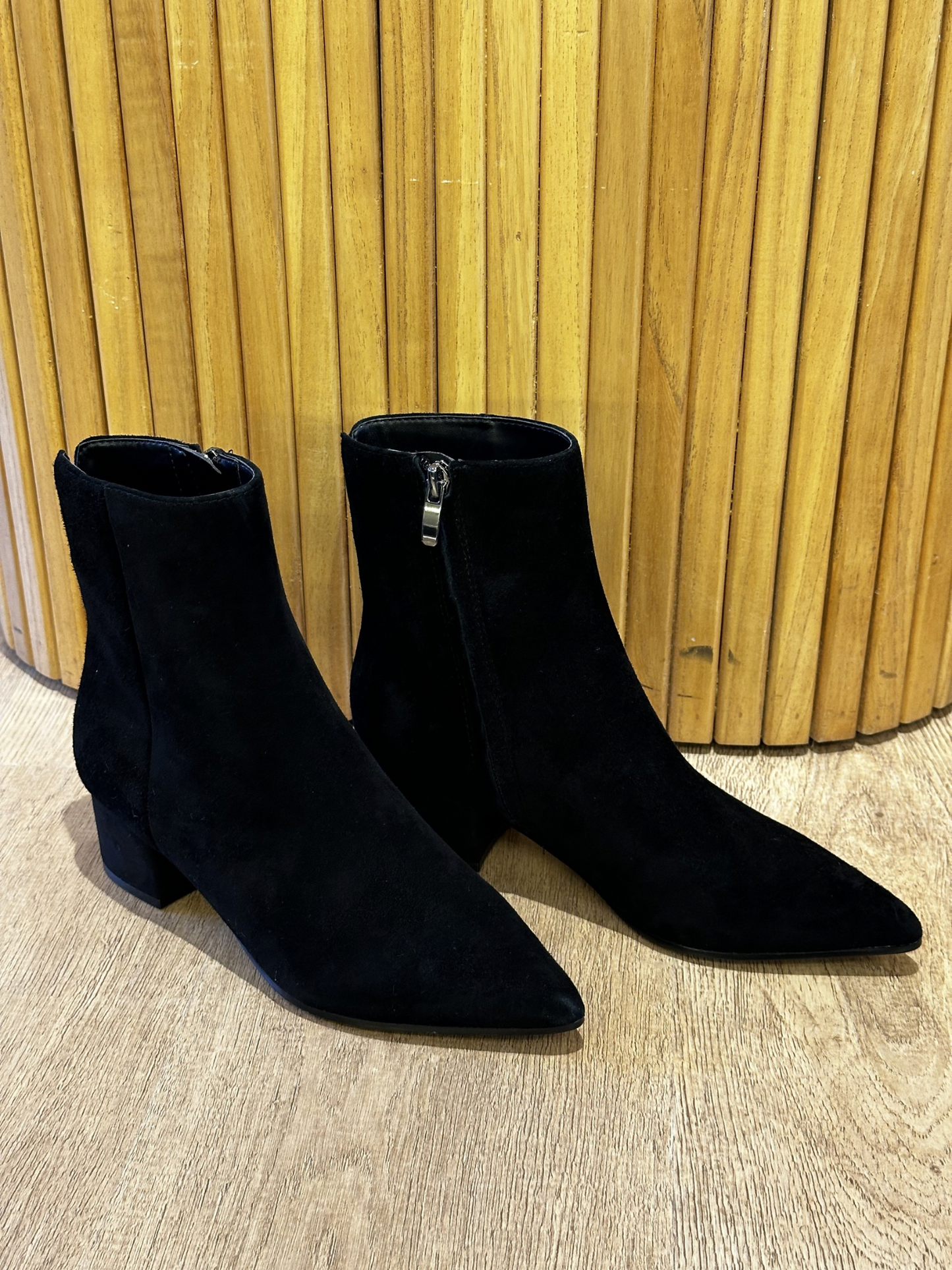 Botas de Terciopelo Nine West (5.5)