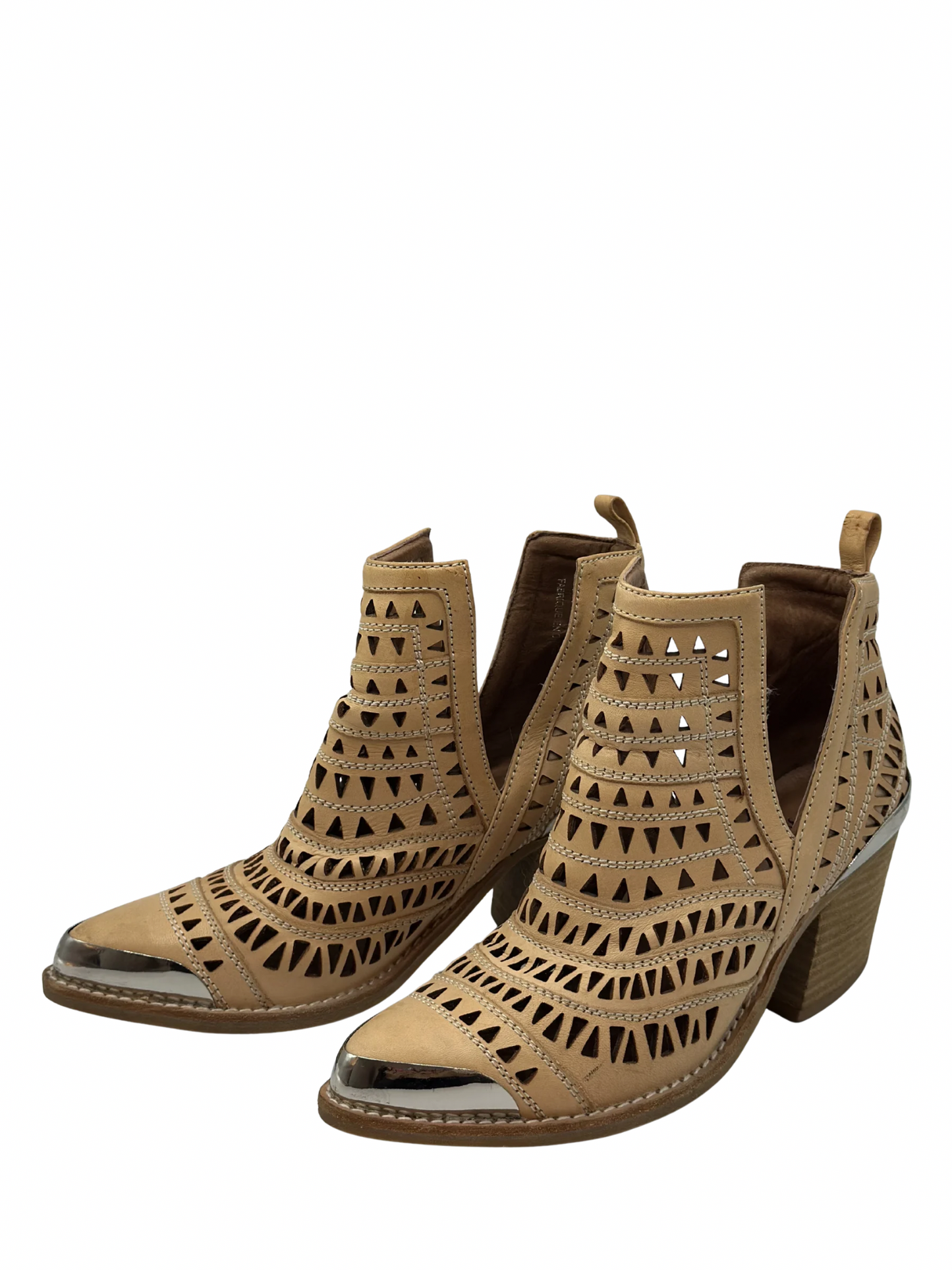 Botas Tono Beige Jeffrey Campbell (36)