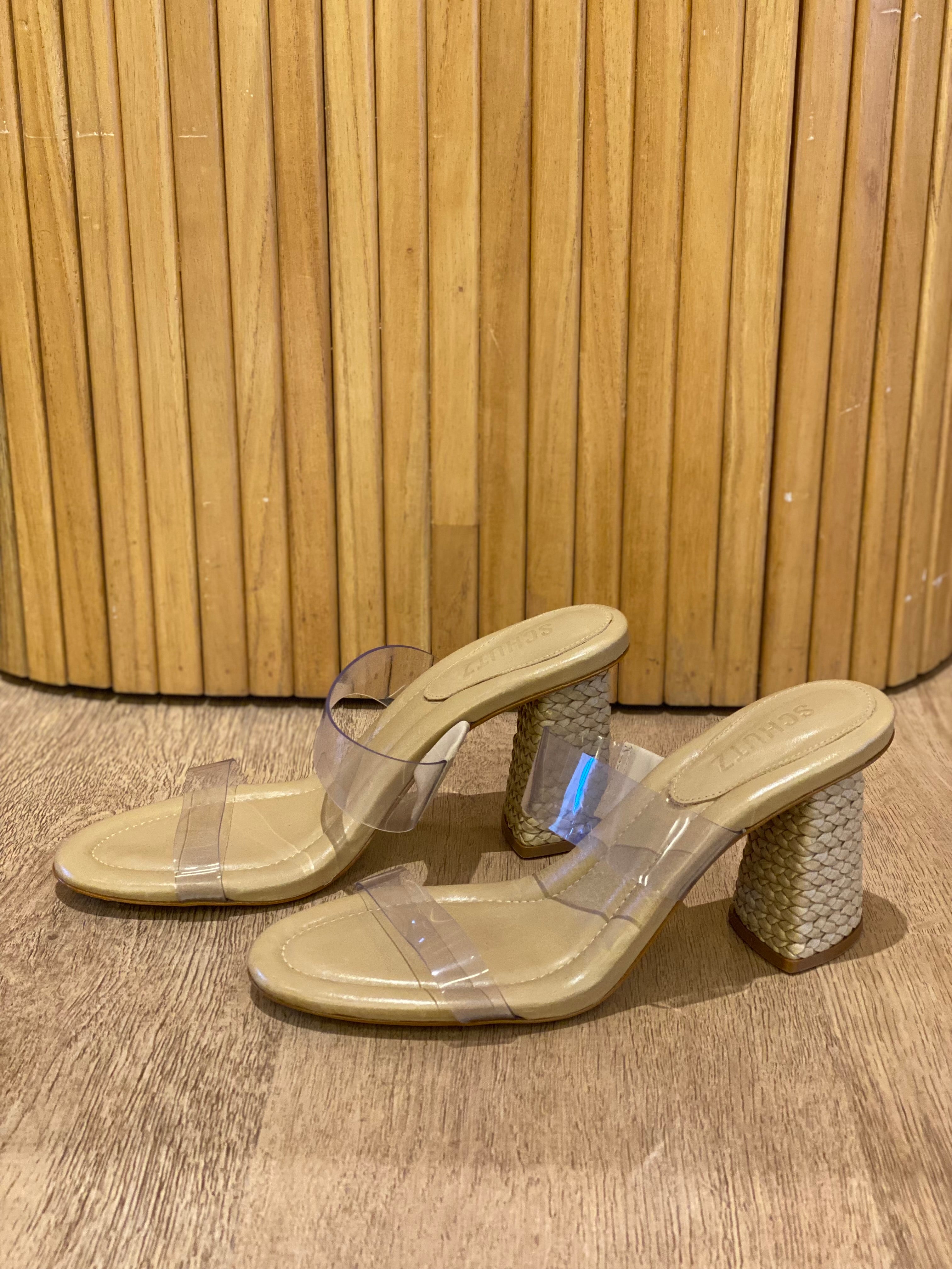 Sandalia Shutz Raffia (37)