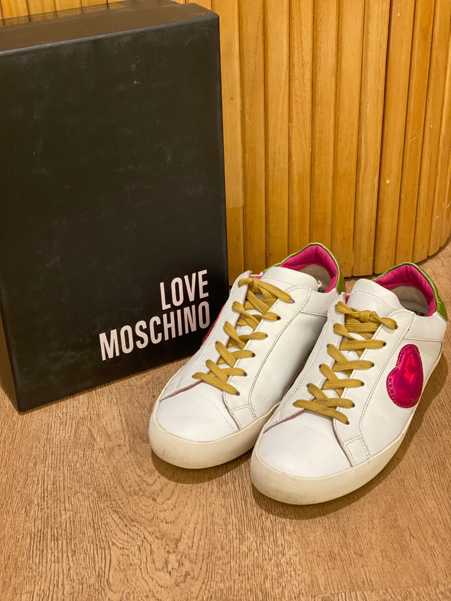 Champion Moschino Heart Patch (Talle 38)