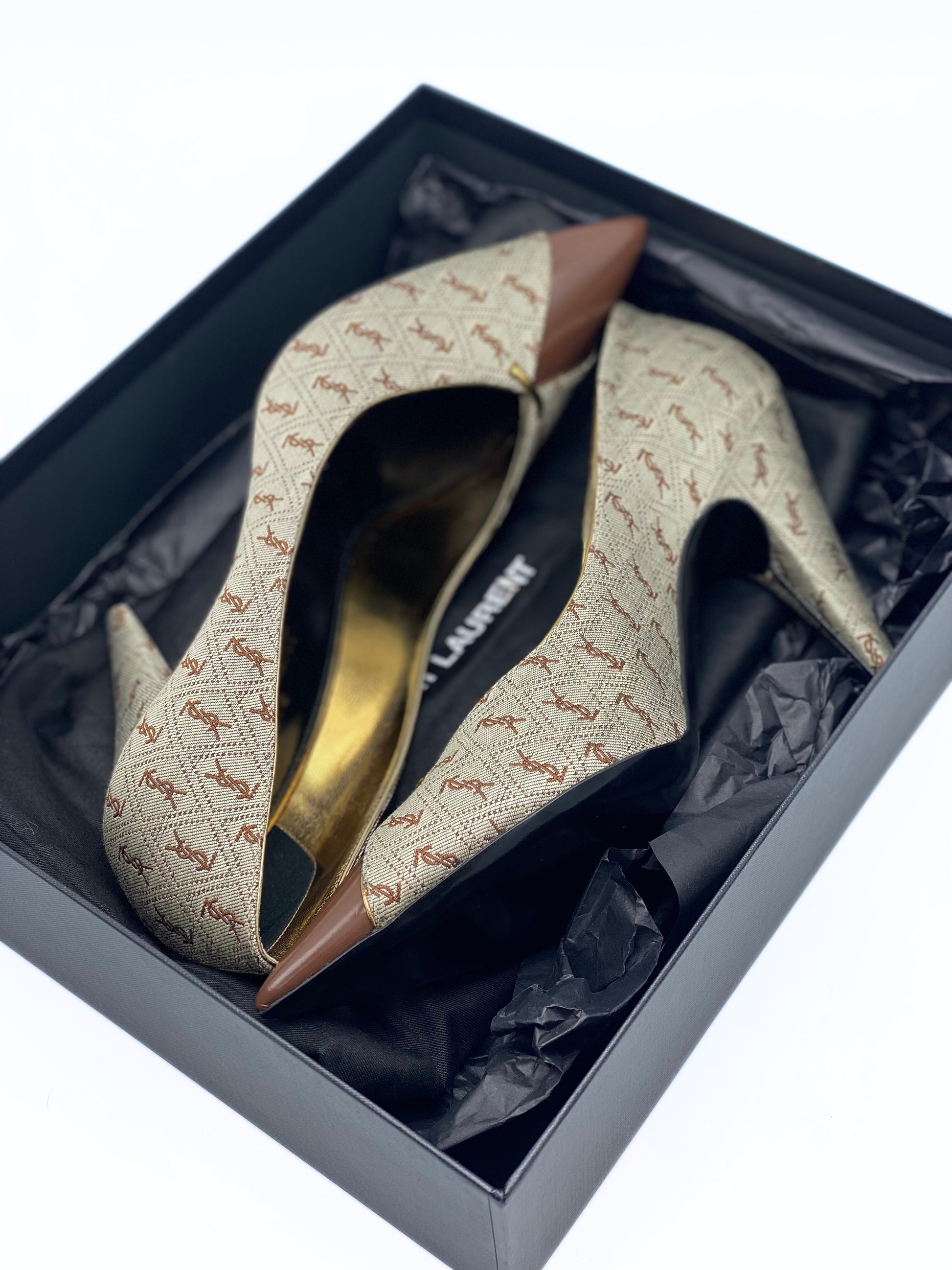 Pumps YSL Lola (39) – The New Black