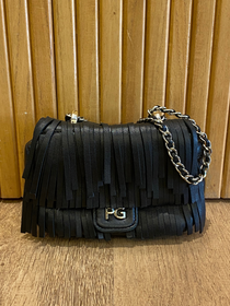 Mini Bolso Negro con Flecos Purificación García