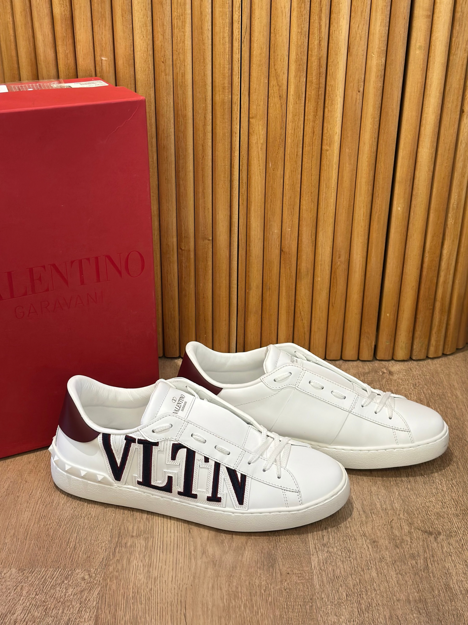 Champion Valentino Garavani VLTN Open (43 MASC)